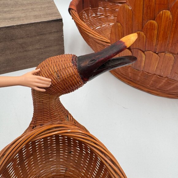 Goose or Swan Duck Nesting Baskets 1970s Mid Century Woven Wicker Rattan & Bambo - Picture 4 of 15